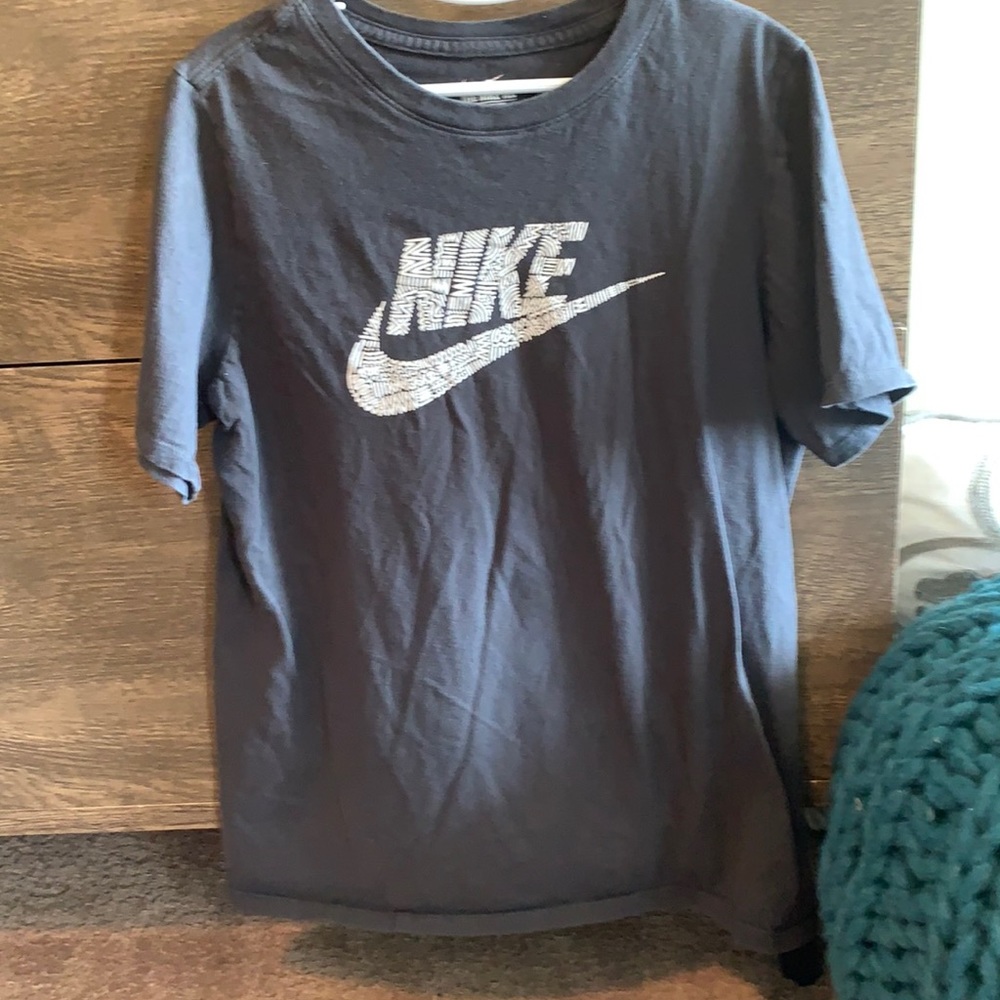 Nike Tee- Boys L